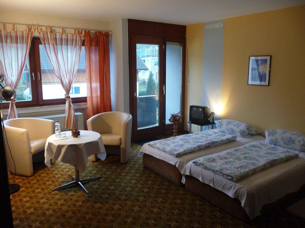 Hotel-Garni-Sonnenlay Бернкастел-Кюс Стая снимка
